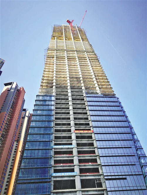 南宁华润中心东写字楼核心筒高度突破300米