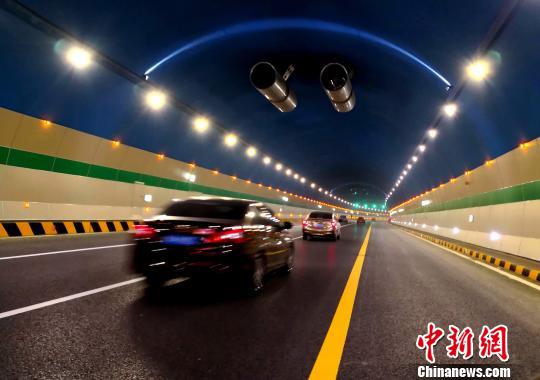 济南大规模八车道隧道群通车 有效的缓解城区拥堵