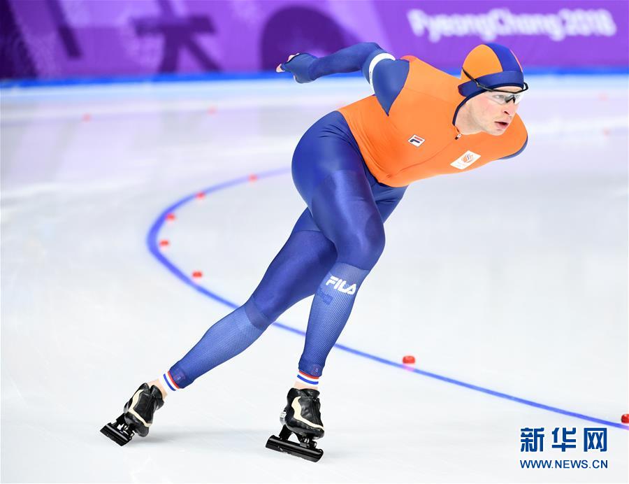 速度滑冰男子5000米:荷兰选手克雷默夺冠