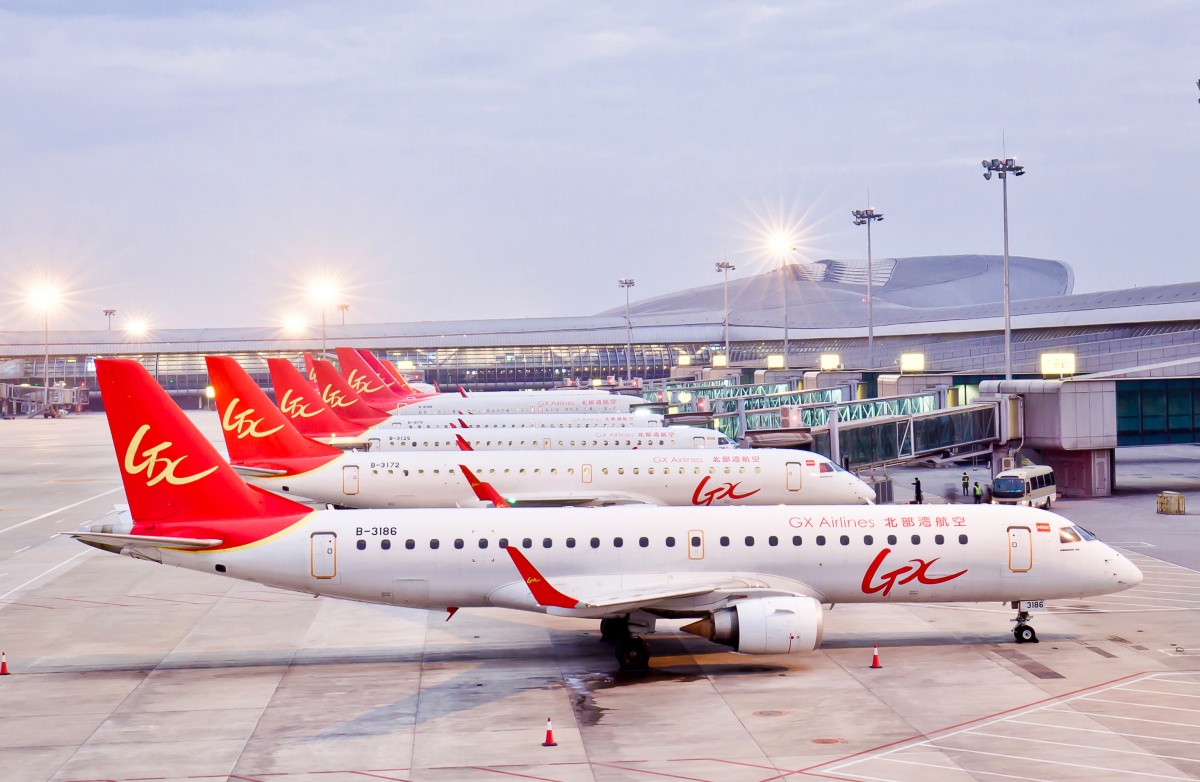 北部湾航空执飞的海口=百色=桂林航线,班期每周二四六,由e190机型执飞