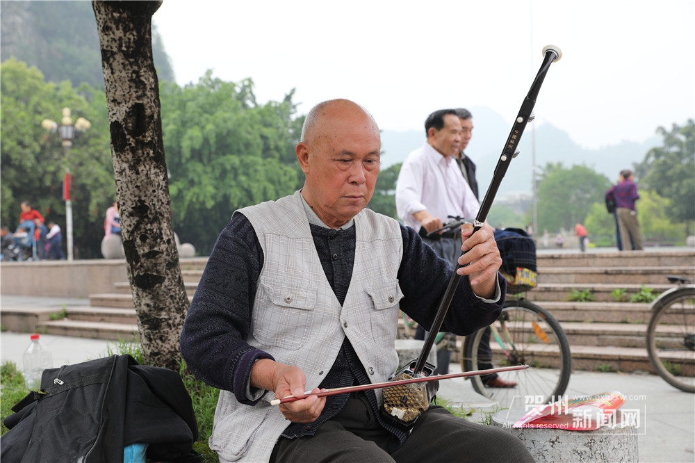 【贺州故事】多彩的老年生活