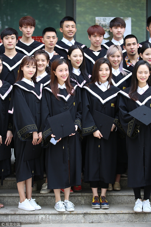 北电表演学院拍"高颜值"毕业照