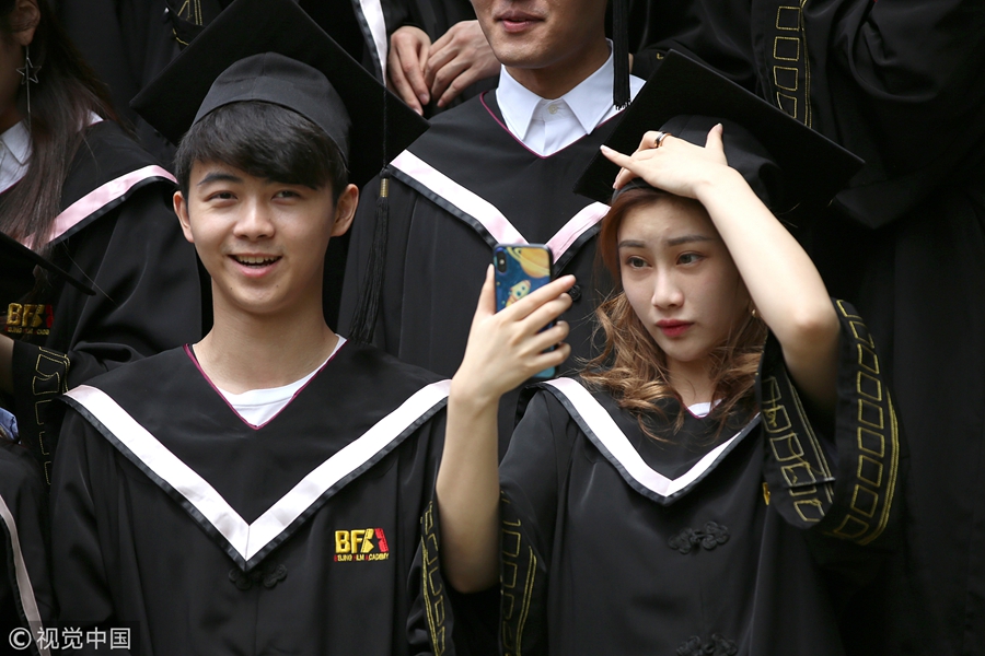 北电表演学院拍"高颜值"毕业照