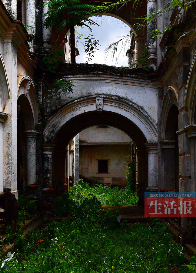 高清组图:房间99间 探访"百年"郭松年古建筑庄园(2/5)