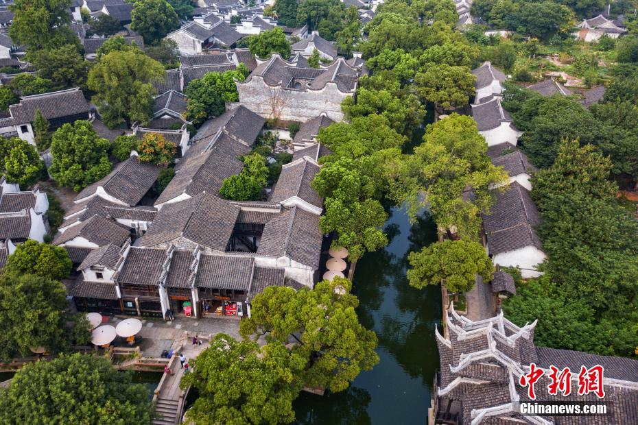航拍无锡惠山古镇 江南民居韵味十足
