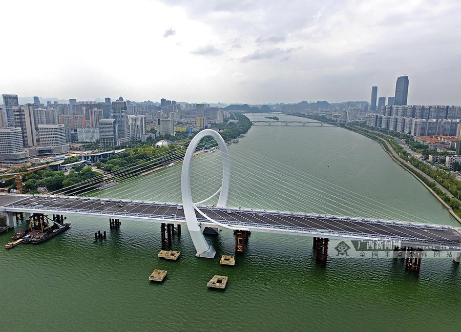 8月19日焦点图柳州之门白沙大桥基本成形121
