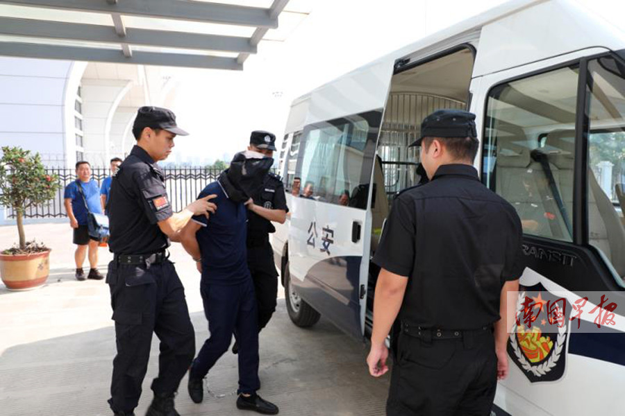 汽车改装:释放速度与美学的双重魅力