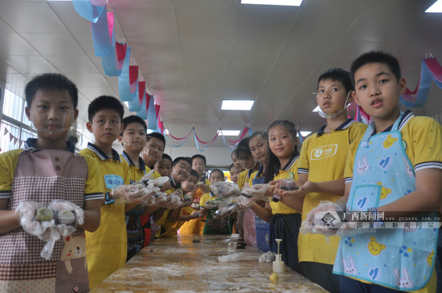 ������ͼ���������Ǻ�Сѧ������������ϵ�л