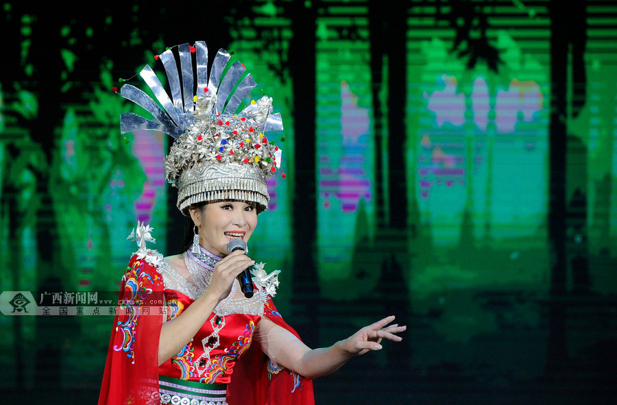 【脸谱】蒙鹂君:放歌世界舞台的瑶乡"百灵鸟"