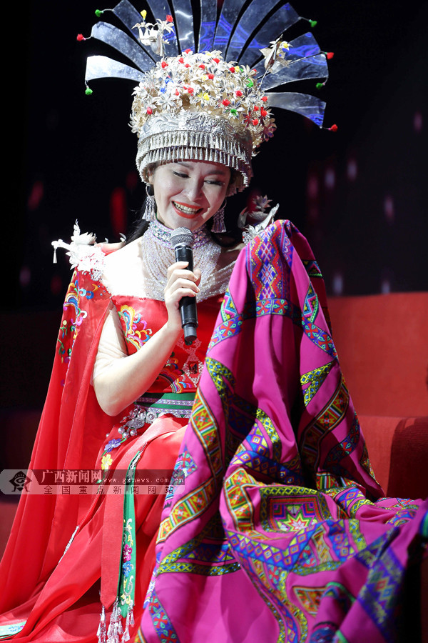 【脸谱】蒙鹂君:放歌世界舞台的瑶乡"百灵鸟"