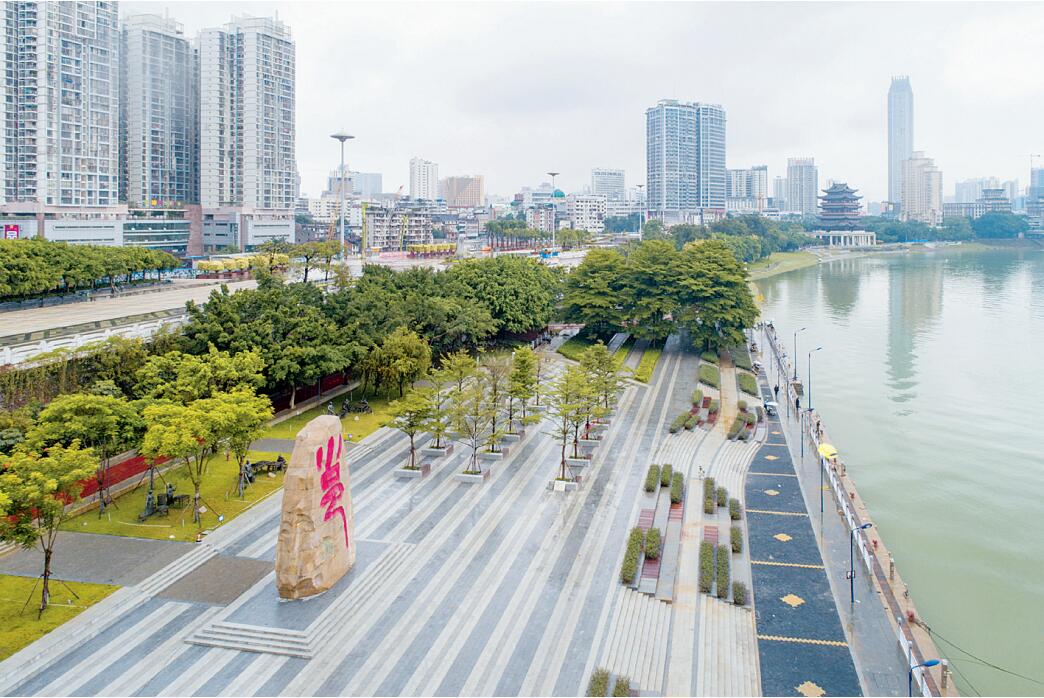 民生码头江景 本报记者 段柳健 摄