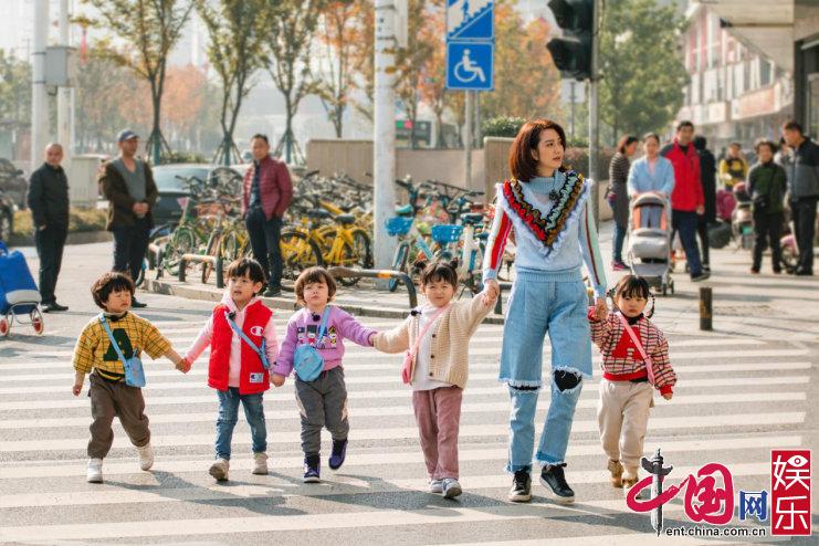 《爱上幼儿园》洪欣专注理财张丹峰负责花钱(2)