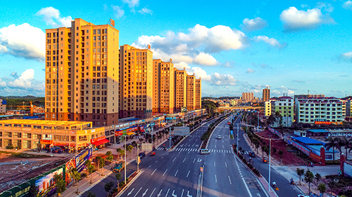 钦北新城渐渐崛起 陆敏摄 记者 梁生