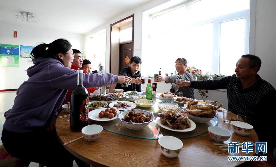 "最北贫困村"除夕话"找北"