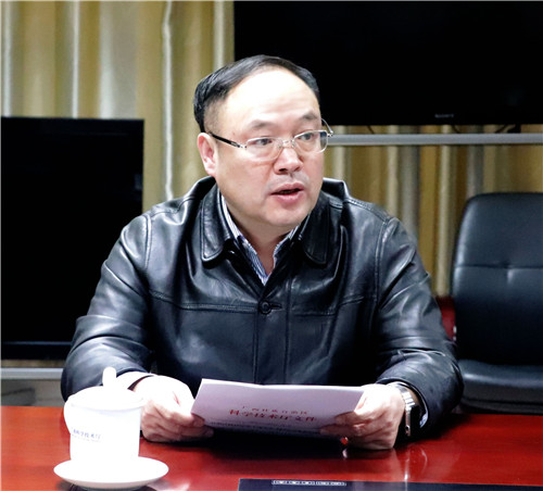 广西科技厅党组书记,厅长曹坤华