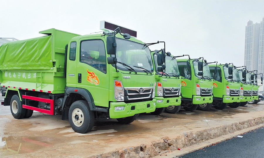 南宁首批全密闭装修垃圾运输车将启用 配有gps(图)