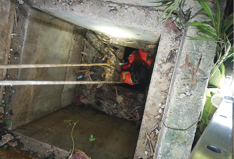 被污水井吞噬的两位父亲：小区里隐秘的致命危险