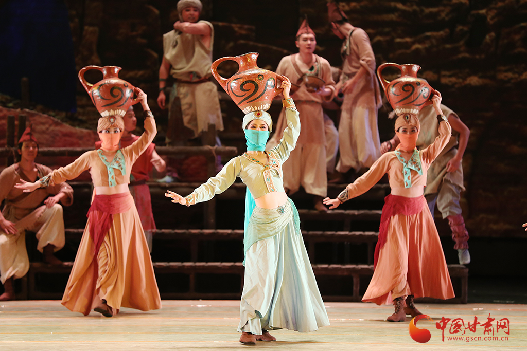 "春绿陇原"走进藏乡 经典舞剧《大梦敦煌》惊艳甘南(组图)