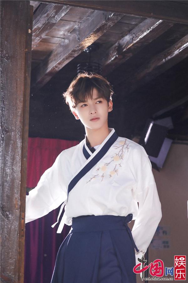 《少年可期》梁咏琪汉服造型似俞飞鸿