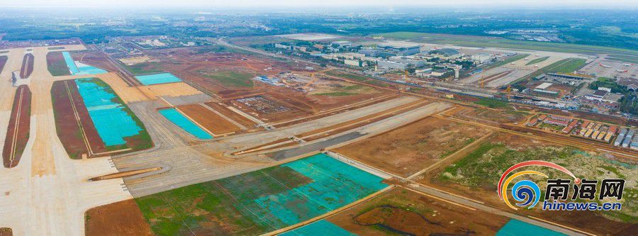 图为垂直滑行道桥工程.南海网记者 刘洋摄