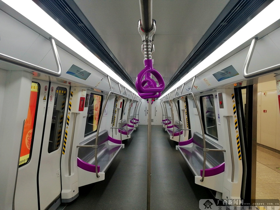 高清南宁地铁3号线全线开通试运营全程票价6元818