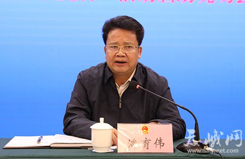 河池市五级基层人大代表开展脱贫攻坚产业发展我先行活