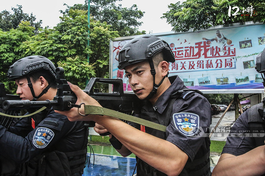 边境缉私警察图片