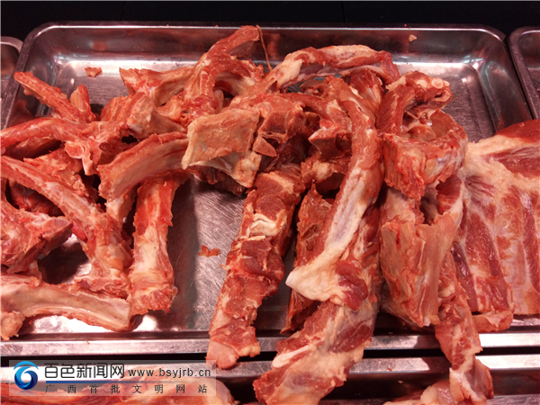 百色:排骨30块一斤!市民直呼吃不起