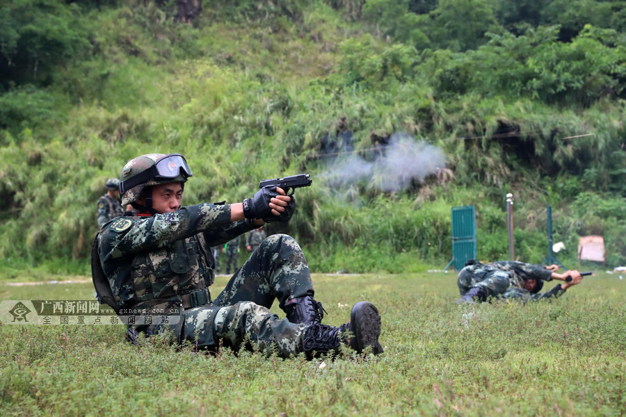 射击场上硝烟起 直击武警特战队员实弹射击训练|手机广西网