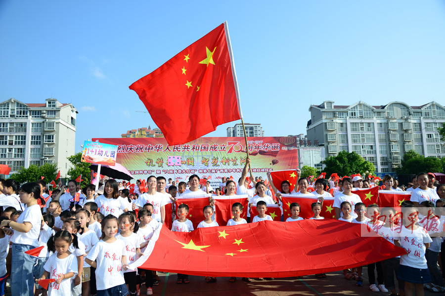 9月22日焦点图:带你体验东博会十一国别样风情(20/22)