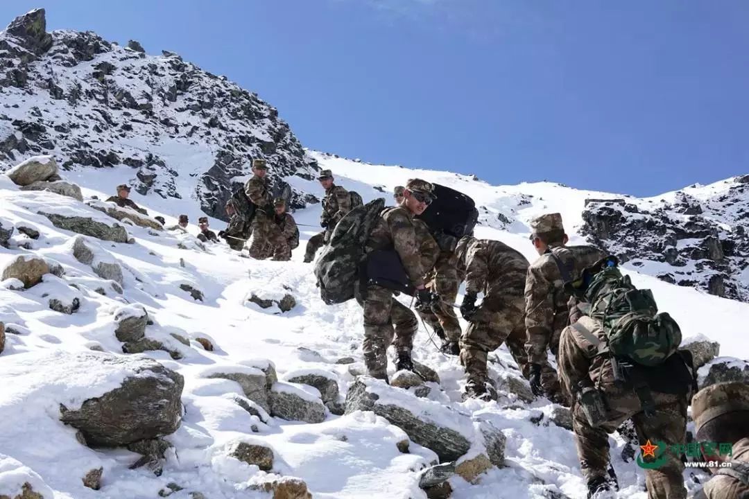 他们不惧严寒的样子,帅炸了!