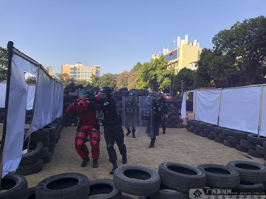 广西监狱系统第二届反恐防暴技能比武竞赛燃爆眼球