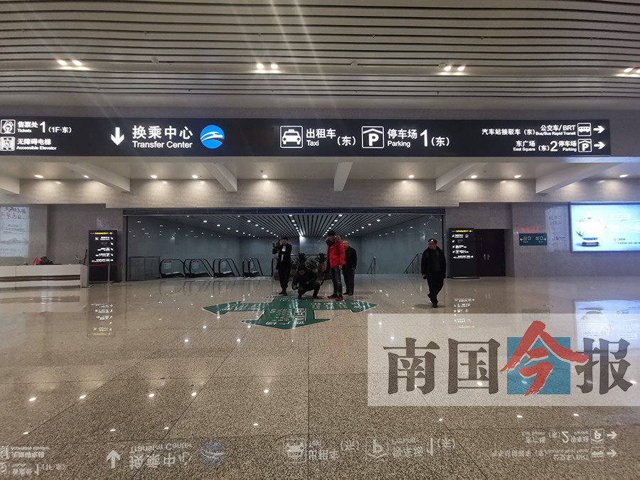 12月25日焦点图陆川正式进入动车时代直达南宁等地724