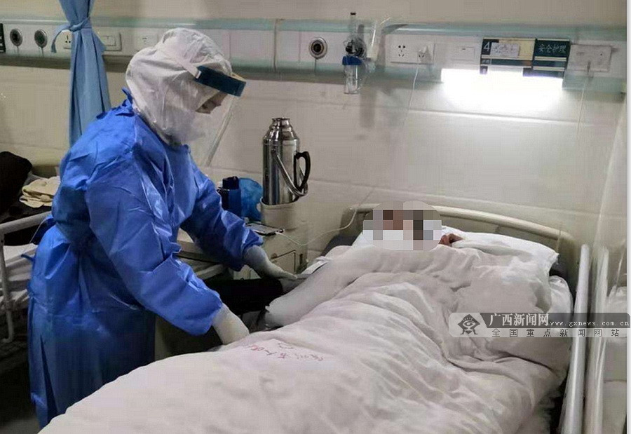 怎么护理病患者 f8e8a6149635cea8f51a646a054f1a6e.jpg