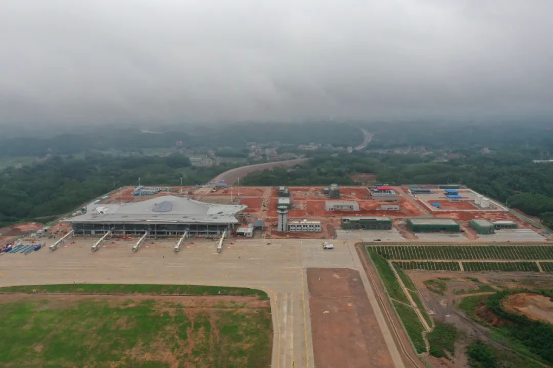 通航倒计时!玉林福绵机场4月1日正式开始校飞 (3)