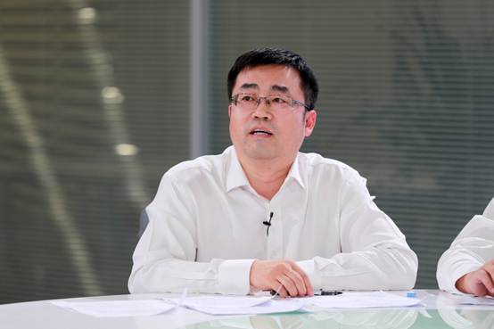 政企大咖开启"群聊"……-广西新闻网