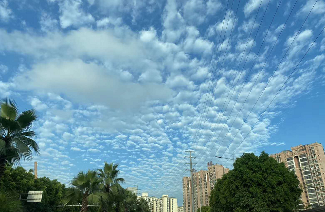 美翻了!南宁云刷屏朋友圈,但暴风雨天气又要来了 (2)