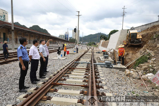 凭祥:路地联合强化边境铁路护路联防工作|手机广西网