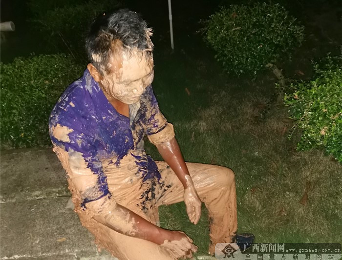 北海一男子酒驾逃跑掉泥坑成"泥人",照罚!