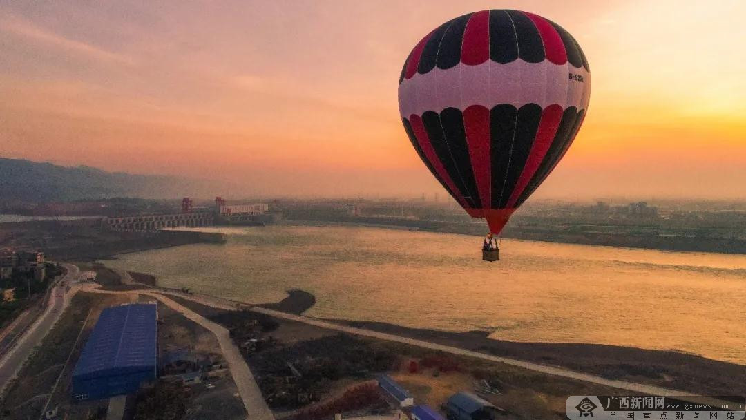 �й�����ƽ��ɽȪ�׽캽���Ļ����νڼ�������