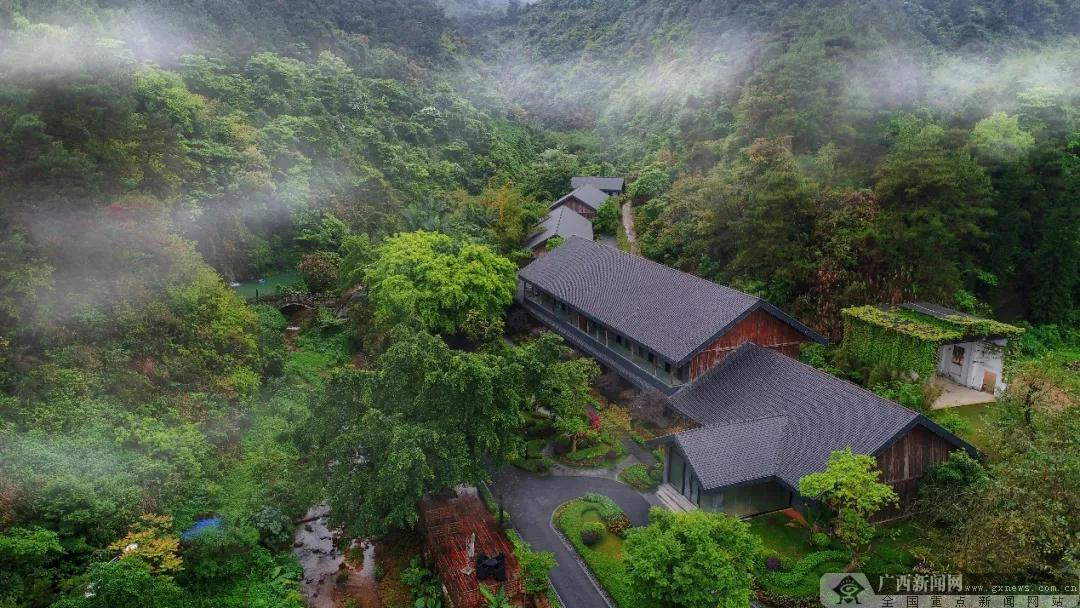 �й�����ƽ��ɽȪ�׽캽���Ļ����νڼ�������