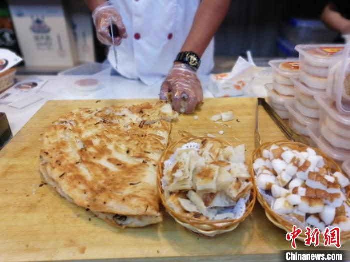 田庄台镇非遗小吃. 李晛 摄