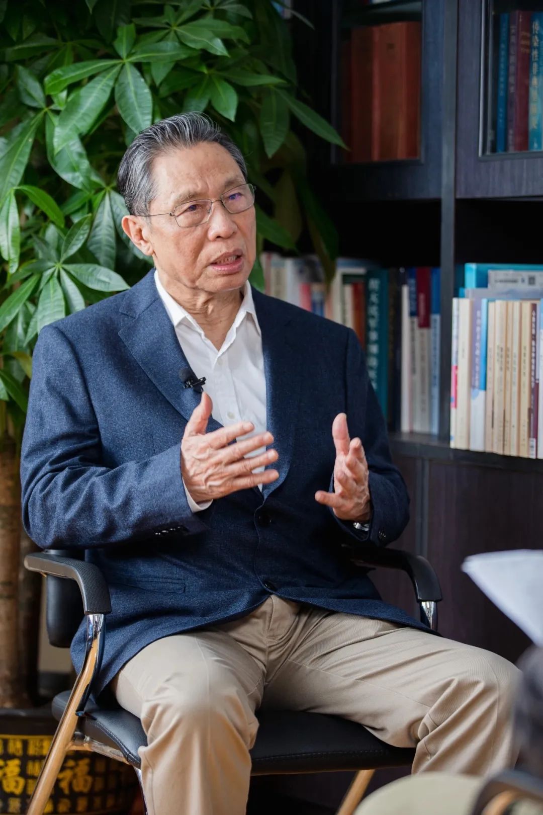 钟南山:无双国士 医教双馨 | 感念师恩 · 楷模①