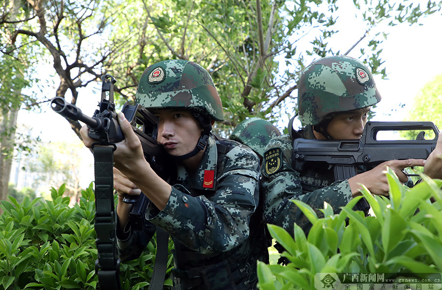 武警南宁支队老兵晋衔备战打仗能力升级