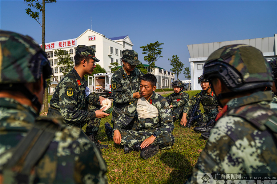 武警广西总队钦州支队:硝烟战场锤炼基层卫生员卫勤保障能力
