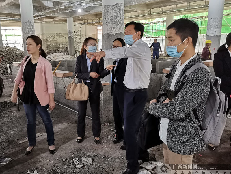 财经资讯 > 正文11月17日,农业银行防城港分行深入防城港市采珠市场