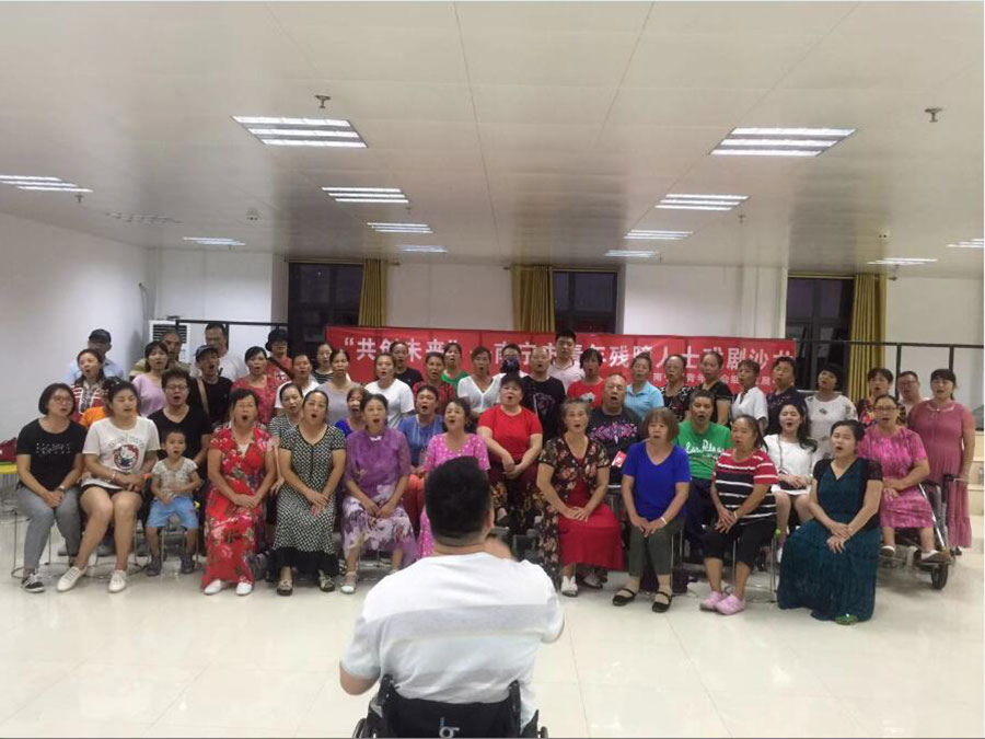 ������Ⱥ���������������Ϲ�֮��м��������Ű��־Ը������Ŀ