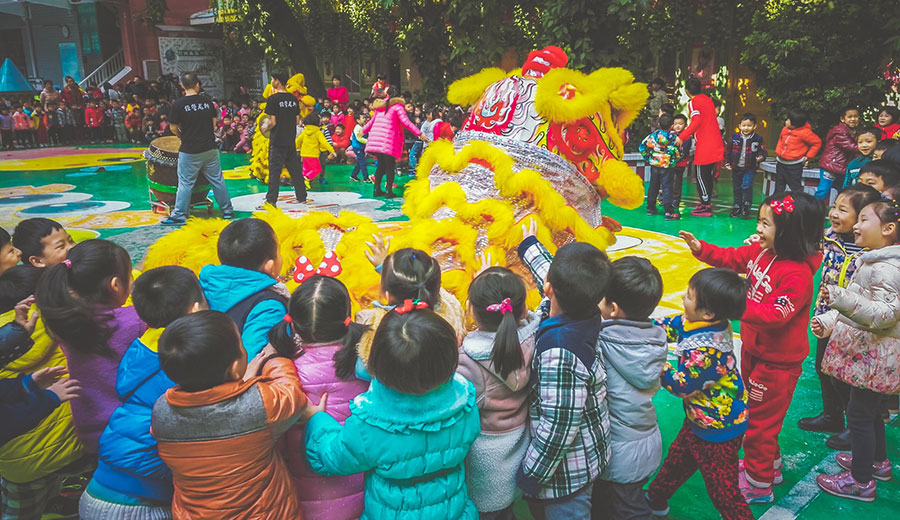 ����ѧԺ��ѧԺ����������˼���������ʵ���š�����ʨ�ж���־Ը������Ŀ