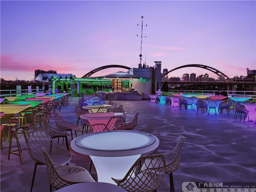 南宁江南亭子码头又有新去处 头等舱百乐汇刷爆朋友圈