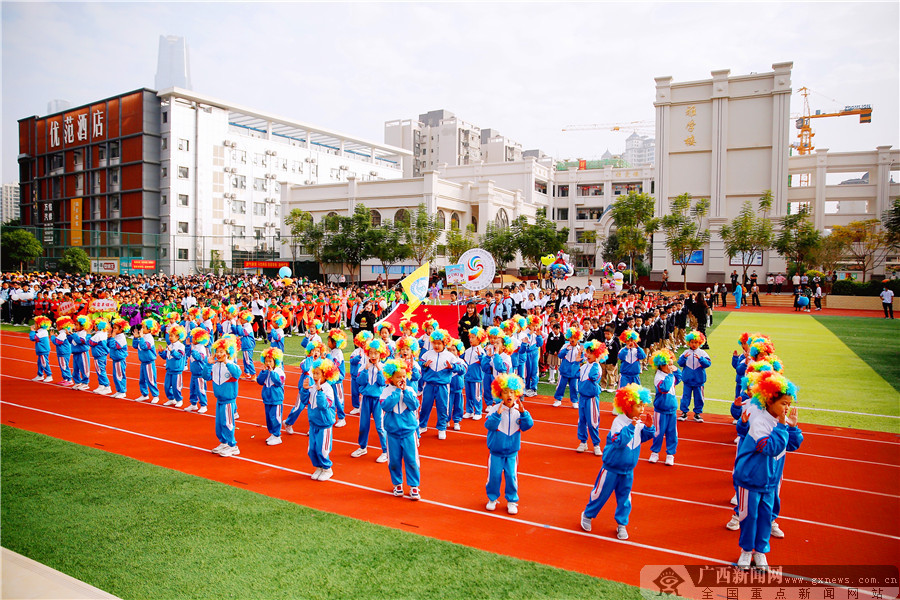 广西南宁桂雅路小学图片